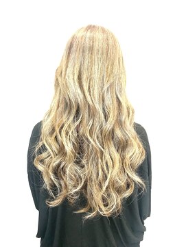 アヤナ バイ アヤラ(ayana by ayala) ブロンドヘアー風[アヤナ 浦安店 千葉県]