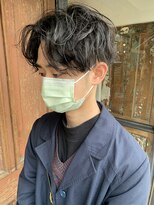 コキャン(COQUIN)&nbsp;センターパート　前下がりマッシュ　ツイストスパイラル