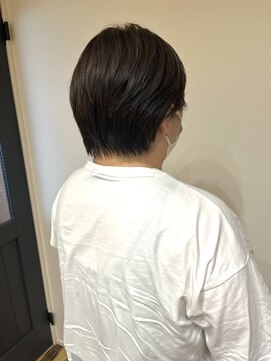 フィーラ(Feela) タイトショート