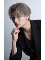 リップス 表参道店(LIPPS)&nbsp;【ブリーチカラー】グレージュセンターパート