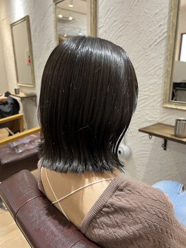 アマレット(Amaretto) ダークブラウン×ボブ