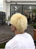 ブリーチ抜きっぱスパイキーショート