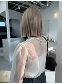 切りっぱなしボブ/ハイトーンボブ/ホワイトベージュ/ブリーチ