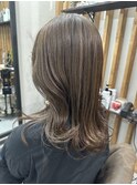 白髪ぼかしハイライトでオリーブグレージュカラー