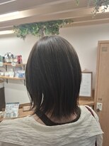 リサプラン(RISA plan) オリーブグレー/外ハネヘア