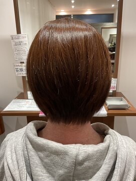 アミカ シーモール店(Amica) 前下がりボブ