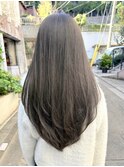 原宿表参道 スッキリした後ろ姿のVラインレイヤーネイビーグレー