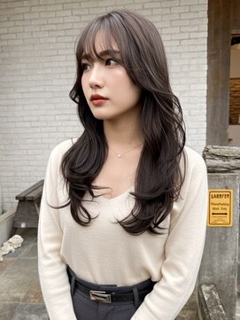 韓国　ハッシュカット　ミディアムレイヤー　バタフライカット