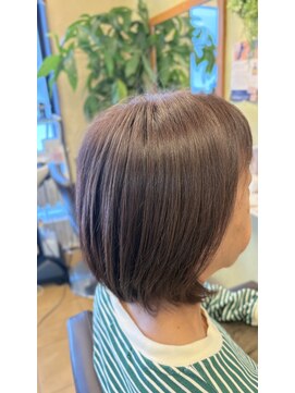 ピープスヘアー(peeps hair) ショート