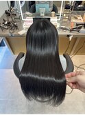 大人ガーリーダークアッシュミディアムレイヤーカット髪質改善