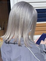 ブレイズヘアー(BLAZEhair)&nbsp;【至高の透明感】ホワイトグレージュ×ブリーチ３回