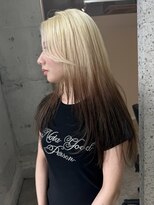 ラニヘアサロン(lani hair salon)&nbsp;ホワイトブロンド×ブラウン/デザイン/ケアブリーチ/ハイトーン