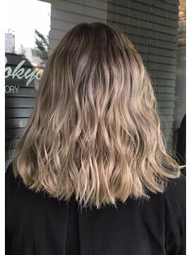 ヘア イズム 表参道(HAIR ISM) グレージュグラデーション