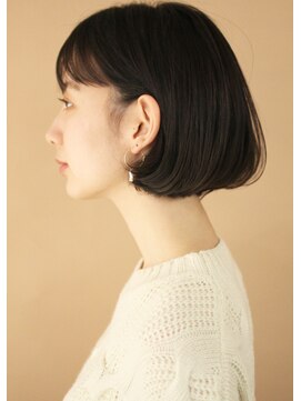 サーカス バイ ビュートリアム 青山(CIRCUS by BEAUTRIUM) コロンとはねないシンプルボブ