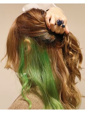 エレナ(elena) グリーン/インナーカラー