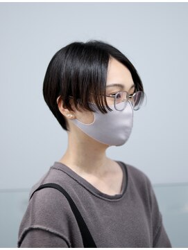 ノード(NODO) 【モードヘア】センターパートのマニッシュショート