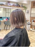 白髪ぼかしハイライト×オリーブベージュボブ【レイヤーカット】