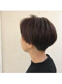 襟足刈り上げショートスマートマッシュ前下がりセンター分け