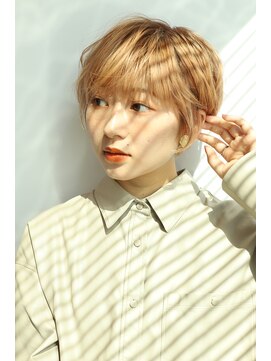 エクリ シセイドウ 麻布十番店(equri×SHISEIDO) きなこベージュのゆるふわマッシュショート