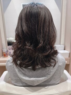 コーエン(cowen) 大人かわいい☆くっきりウェーブセミディ♪30代/40代/50代