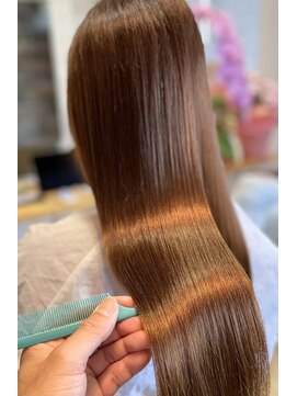 シオン(SHION) ミルクティーベージュ