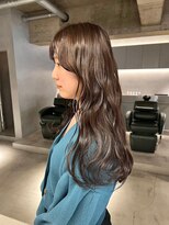 リール(rire)&nbsp;デザインカラーレイヤーカットウェットヘア夏オリーブベージュ