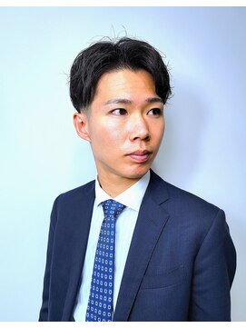 クオンヒール(QUON HEAL) 刈り上げセンターパートニュアンスパーマu