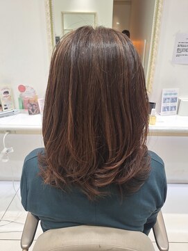 ステラプロデュースドバイエガオ 柏店(stella PRODUCED by EGAO) セミロングレイヤー