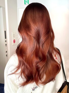 トリッカ シブヤ(TRICCA SHIBUYA) 暖色/オレンジ/ブラウン/ブリーチカラーWカラー/レイヤー/巻き髪