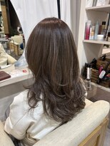 トゥ ルーチェ(tu.luce)&nbsp;【コン】グレージュ×ざくざくレイヤー