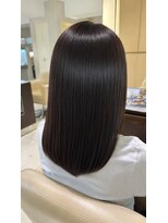 ヘア&エステ ヒロイン 西武池袋店&nbsp;大人上品艶感たっぷりナチュラルストレートスタイル。