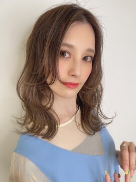 ローウェ 青山 表参道(Louwe) 20代30代40代/大人可愛い外ハネボブ/小顔/ミルクティーブラウン