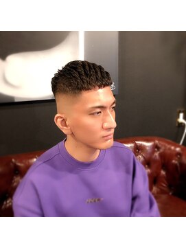 バーバーショップ レガロ(REGALO) クロップ　スキンフェード