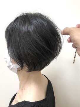 テルミークリニカルデザイン 北千里 40代50代のミセスショート丸みショート絶壁解消