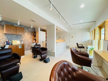 ヘアサロン スワロー(hair salon Swallow)の写真/夫婦で経営している和やかな雰囲気のプライベートサロン。大人数のお店が苦手な方におすすめです＊