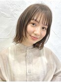 くびれレイヤーボブウルフ くすみベージュ顔まわりカット/飯田橋