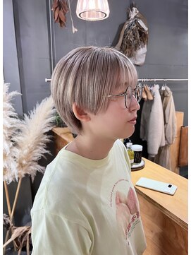 ルーシーバイパム 恵比寿(Lucy by PAM.) ダブルカラーで出来るブロンドベージュ