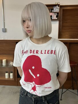 リヴ ウメダ(LIV umeda) ホワイトカラー/ハイトーン/トリプルカラー【梅田】