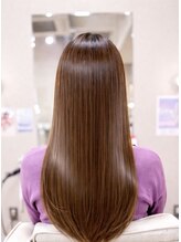 アーリアエスウーノ(A:ria es uno) 美髪ストレート