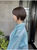 まろやかグレージュのくびれショート