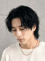 ノイセル(Noisyle)&nbsp;刈り上げセンターパート/波巻きツイストスパイラル/西長堀O