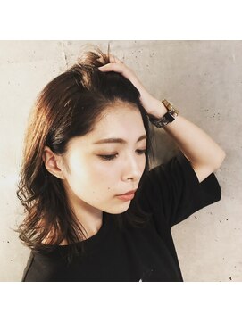 インス(ensue) ナチュラルな透明感♪抜け感ラベンダーベージュカラー◇中島