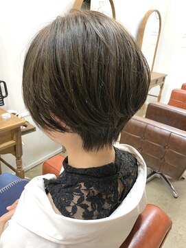 ショートオンリーサロントス(short only salon TOSS) 大人カッコいいクールグレージュショートボブ