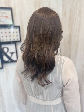 セプトヘア(sept hair) ロングレイヤー　グレージュカラー
