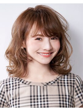 タヤ 自由が丘店(TAYA) ２０代３０代４０代大人かわいい小顔ひし形外ハネミディアム