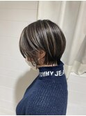 シンプルショートボブ×コントラストハイライト☆