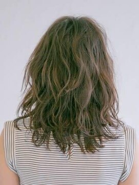 アース 三軒茶屋店(HAIR&MAKE EARTH) 無造作ラフミディ_三軒茶屋_デザインカラー_コテ巻き_パーマ