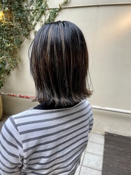 メイクス 表参道(MAKE'S omotesando) 黒髪べースのランダムハイライト
