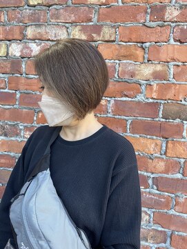 ビハツヤ(BIHATSU-YA) 前下がりショート