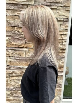 リンク ヘアアンドエステティック(Link Hair&Esthetic) デザインウルフレイヤー×ホワイティブロンド